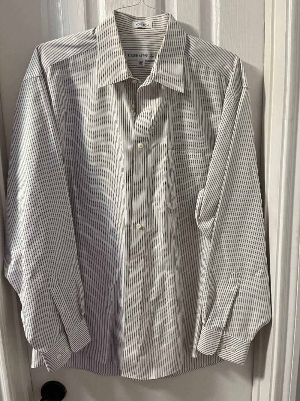 Joseph & Feiss Long Sleeve Dress Shirt - Size 17 34/35 - Excellent Condition